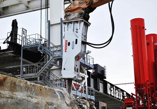 AJCE Hydraulic Breaker Sales Rental Oman Muscat